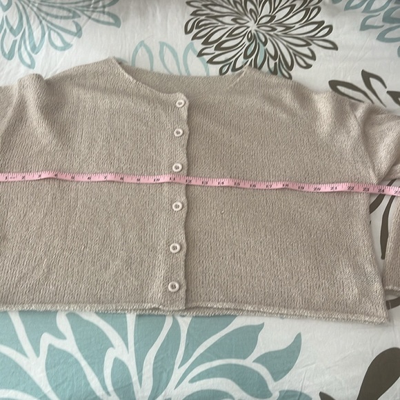 Dazy Button up sweater
Gently used. Excellent Conditions
Size XL
#182A - Picture 2 of 9